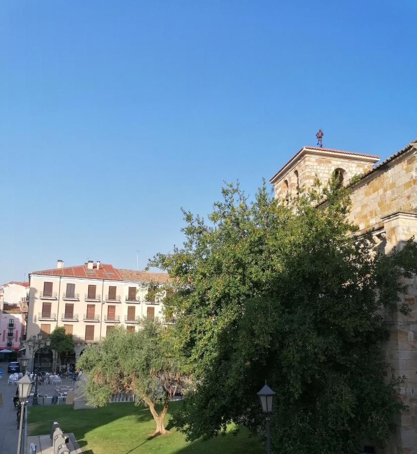 Hostal La Reina 萨莫拉 外观 照片